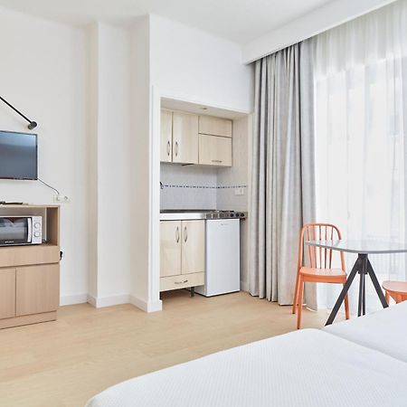 Excelsior Estudios & Apartamentos San Antonio  Buitenkant foto