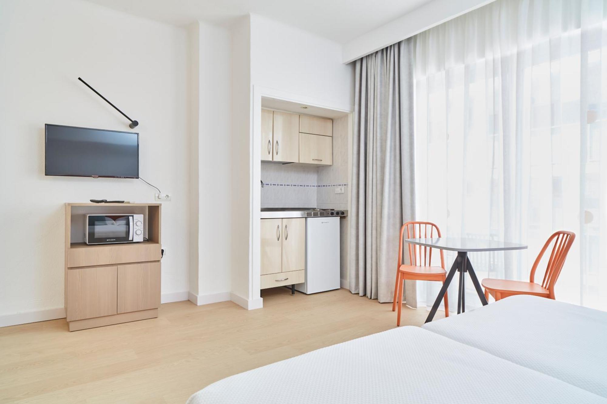 Excelsior Estudios & Apartamentos San Antonio  Buitenkant foto